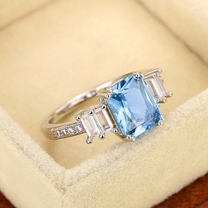 Anello di Fidanzamento con Zircone Blu Acqua per Donne, Elegante Gioiello da Dito alla Moda - Product Image 6