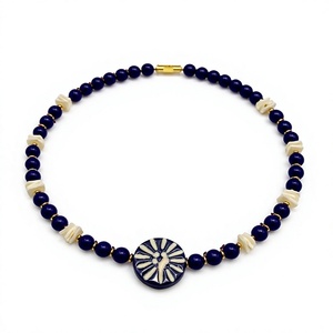 Collier Bohème Fait Main en Verre Perlé Géométrique avec Fermoir Plaqué Or, Design Bleu et Blanc, Bijou Unisexe pour Fête, Écologique - Product Image 1
