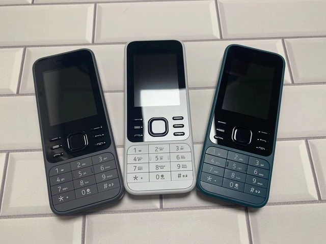 6310 4G Dual SIM Bar Keypad Phone with 2.8 TFT Screen Long Standby FM Radio