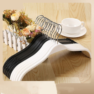 شعار مخصص أبيض وأسود أو أكتاف مضادة للإنزلاق خزانة ملابس شماعة - Product Image 2