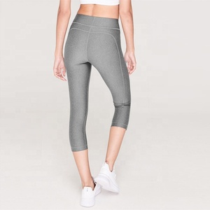 กางเกงโยคะผู้หญิงเอวกลาง ความยาวระดับเข่า กางเกงออกกำลังกายวิ่ง ควบคุมหน้าท้อง ยืดหยุ่นได้ นุ่มสบาย มีกระเป๋าข้าง - Product Image 3