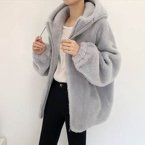 Manteau en <span class=keywords><strong>fourrure</strong></span> de daim 100% laine, fermeture éclair <span class=keywords><strong>lisse</strong></span> de haute qualité vestes en vraie <span class=keywords><strong>fourrure</strong></span> pour femmes avec capuche pour dames - Product Image 2