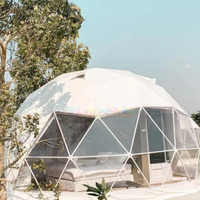Dômes géodésiques en verre blanc personnalisés pour l'extérieur, maisons en dôme, serres transparentes, dômes de glamping de luxe pour les événements de glamping modernes, tentes