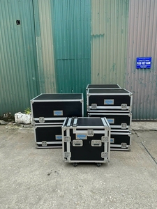 Flight case robuste en contreplaqué pour instruments de musique avec 4 roues et grandes poignées pour la protection des mixeurs audio et du matériel - Product Image 6