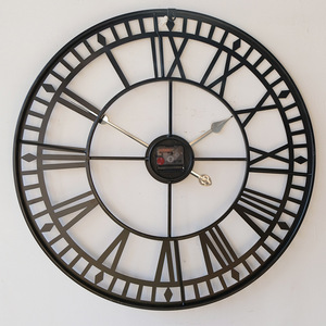 Giao Hàng Nhanh Quá Khổ 32 Inch <span class=keywords><strong>L</strong></span>ớn Đồng Hồ Treo Tường Trang Trí Vòng Hình Dạng Kim Loại Đồng Hồ Treo Tường Chữ Số La Mã - Product Image 4