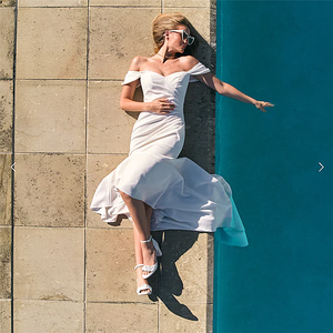 Venta caliente de satén blanco barato elegante tren largo fuera del hombro vestido de boda vestidos civiles en línea - Product Image 2