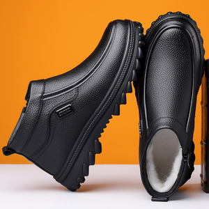 Botas de nieve para hombre, de cuero negro, forradas de lana, estilo slip-on de caña alta, zapatos cálidos para uso en exteriores. - Product Image 1
