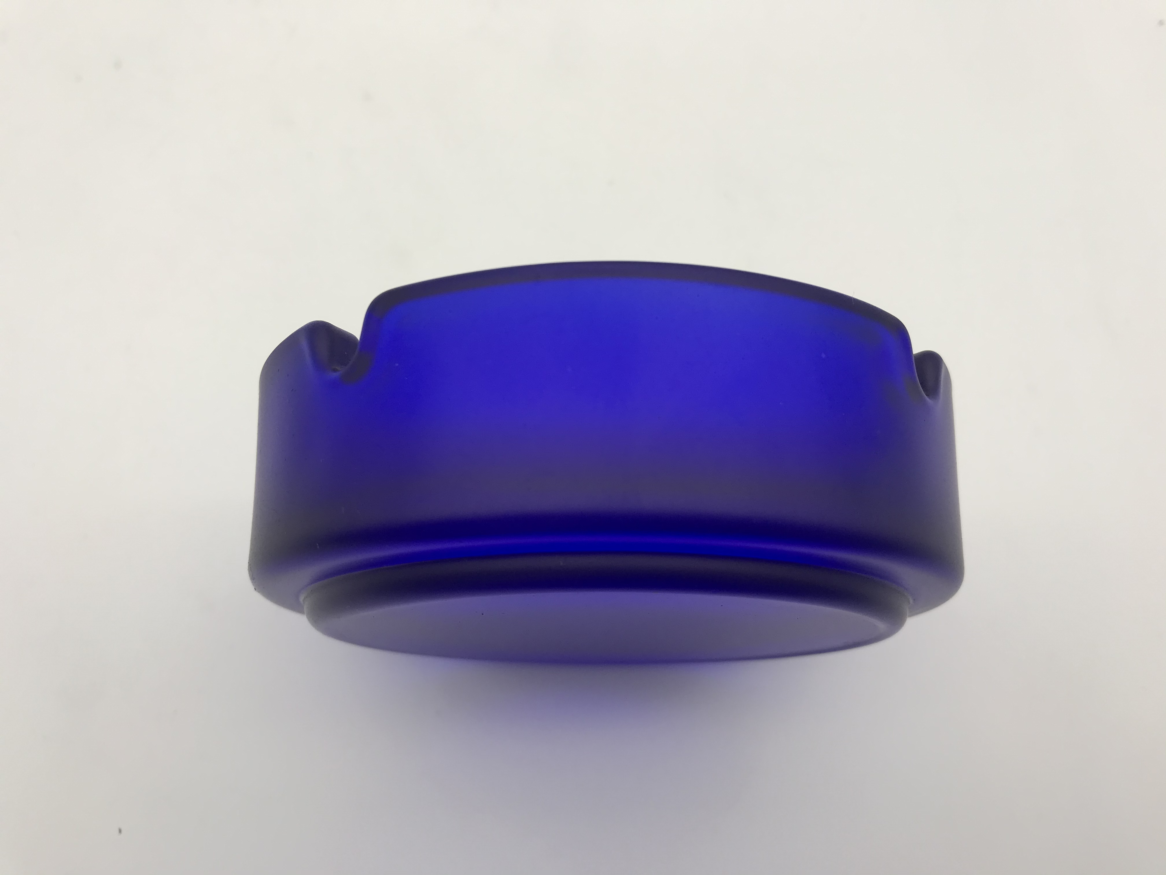 High Transparent Square Shaped Glass Ashtray With Pattern