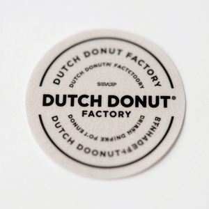 Etiqueta Adhesiva de Vinilo Impermeable y Antiaceite con Logotipo de Marca Personalizado, para Envasado de Alimentos, Uso en Gelatinas, Opciones de Forma Personalizada, USA Mairun - Product Image 1