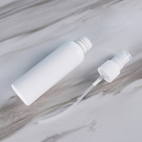 Flacon pulvérisateur en plastique HDPE de 100 ml, pompe pulvérisatrice, impression sérigraphique personnalisée pour lotion, parfum, soin de la peau, sérum