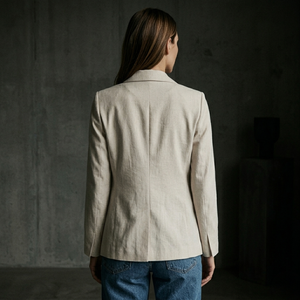 Blazer Elegante para Mujer 2025 LUU GIA PHAT, Alta Calidad, Estilo Sostenible, Entrega Rápida, Diseño Personalizado, Fabricante Vietnamita 98% - Product Image 2