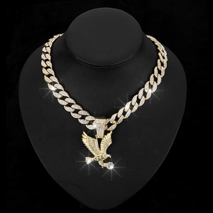 Collar con Colgante de Águila Alada, Estilo Cubano, Chapado en Oro, Aleación, para Hombre y Mujer, Accesorio de Moda al <span class=keywords><strong>por</strong></span> Mayor, Cadena para Regalo o Fiesta - Product Image 3