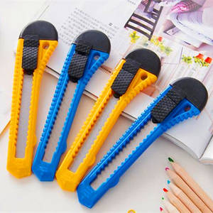 Fabricante mayorista de cuchillos multiusos grandes, cuchillo de oficina de alta calidad, cortador de papel, precio de uno o dos yuanes - Product Image 4