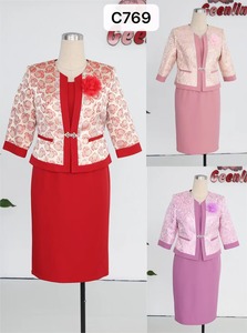Traje Formal de Dos Piezas para Mujer, Talla Grande, con Pedrería Morada en Contraste, Diseño Floral, Antiarrugas, Largo hasta la Rodilla, para Oficina o Iglesia - Product Image 4
