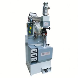 Machine automatique d'emboutissage de talons pour la fabrication de sandales et de chaussures à talons hauts pour femmes - Product Image 1