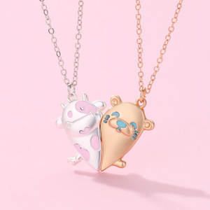 Collier Pareja Magnétique 2pcs Baiser Visage Pendentif Couple Collier pour Hommes Femmes Aimant Pierre Attirer Son Roi Sa <span class=keywords><strong>Reine</strong></span> Collier - Product Image 2