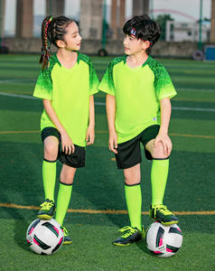 เสื้อแจ็คเก็ตฟุตบอลคุณภาพสูงสำหรับฤดูร้อน ชุดกีฬา เสื้อซ้อมฟุตบอลสำหรับเด็ก เสื้อฟุตบอลย้อนยุค - Product Image 1