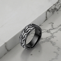 Européen et américain nouveau modèle de pneu en relief créatif bague pour hommes personnalité mode rétro décoration pour hommes