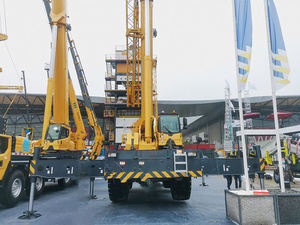 Grue tout-terrain XCR75_U, machinerie de levage, grue mobile hydraulique 75USt pour les chantiers de construction de ponts et de tunnels - Product Image 4