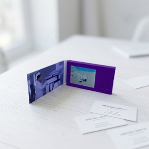 Brochures vidéo MP4 et cartes de vœux personnalisées de 2,4 à 10,1 pouces pour les entreprises - Promouvoir les produits/services avec des vidéos haute résolution - Product Image 1
