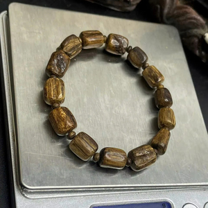 Pulsera de cuentas de madera de agar natural, pulsera elástica hecha a mano para hombres y mujeres, meditación, oración, joyería espiritual - Product Image 1
