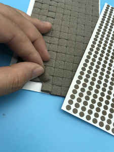 RUI XIONG سلسلة منتجات إسفنج عازل حراري من الرقائق المطاطية الموصلة بالحرارة الكهربائية لقطع القوالب عالية الكثافة - Product Image 3