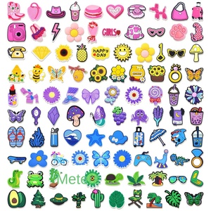 Vente en gros de nouvelles sandales en PVC colorées à motif animal, accessoires en caoutchouc, chaussures pour enfants, filles, papillon, alphabet, lettres, breloques en vrac - Product Image 1