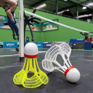 SunTup WT LED Glow <span class=keywords><strong>Badminton</strong></span> |   Nylon coupe-vent |   Volant lumineux haute élasticité et durable pour l'entraînement et les jeux nocturnes en extérieur - Product Image 1