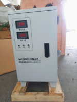 Régulateur de tension monophasé AC en cuivre 10KVA 20KVA 30KVA SVC à commande servo-moteur, stabilisateur automatique de tension et de fréquence