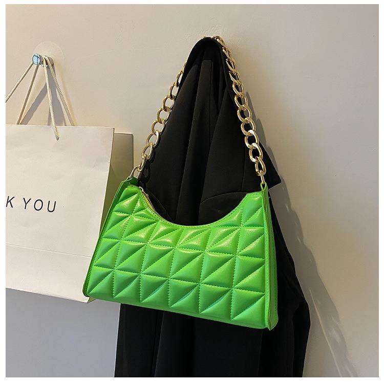 สีเขียว