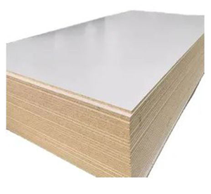 Panneau de fibres <span class=keywords><strong>OSB</strong></span> mélaminé blanc en pin de <span class=keywords><strong>4</strong></span>*8 pieds, 25 mm, avec garantie de 5 ans, provenant du Shandong - Product Image 4