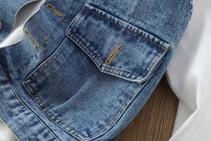 2024 automne et été enfant <span class=keywords><strong>sans</strong></span> <span class=keywords><strong>manches</strong></span> manteau enfants jean gilet <span class=keywords><strong>garçon</strong></span> <span class=keywords><strong>sans</strong></span> <span class=keywords><strong>manches</strong></span> veste avec bouton et poches - Product Image 6