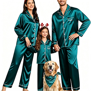 Conjunto de Pijamas de Satén Verde Personalizados al por Mayor, Conjuntos Familiares a Juego, <span class=keywords><strong>Manga</strong></span> Larga, Cuello Camisero, Ropa de Dormir Ecológica para Mamá y Papá - Product Image 1