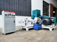 Équipement de traitement des légumineuses à haute efficacité pour l'alimentation animale, machine à souffler le maïs et le soja, extrudeuse de soja