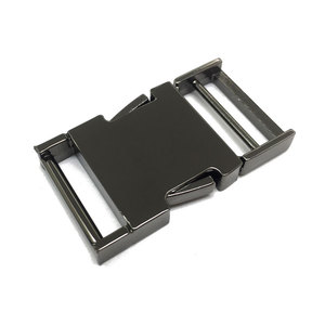 Clip de liberación rápida para <span class=keywords><strong>Collar</strong></span> de perro, juego de hebilla de <span class=keywords><strong>Metal</strong></span> para <span class=keywords><strong>Collar</strong></span> de Mascota, anillo dorado, venta al por mayor - Product Image 6