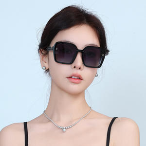 Nouvelles lunettes de soleil polarisées pour femmes, monture large noire, protection UV400, verres PC, type 3, pare-soleil - Product Image 5