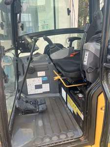 Mini pelleteuse d'occasion Cat 302CR Offre Spéciale à la ferme et au jardin à usage flexible moteur diesel 2 tonnes Cat 302CR à Shanghai - Product Image 5