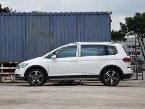 Volkswagen <span class=keywords><strong>Touran</strong></span> L 280TSI DSG Cross Edition 7 places 2021 - Product Image 4