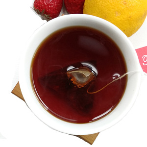 Miscela di tè Rooibos al cioccolato senza caffeina con veri fave di cacao e bustine di tè Rooibos al gusto d'uva dolce - Product Image 2