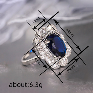 Anello con Design Ovale a Forma di Rosa, Colore Blu, Stile Elegante per Donne - Product Image 3