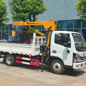 Grue de camion Baowo SqS42A-3 avec pompe pour le chargement et le déchargement - Product Image 1