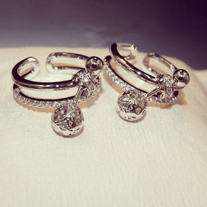 Anello aperto creativo da donna, stile regolabile, gioielli minimalisti alla moda per tutti i giorni - Product Image 1