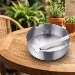 Cendrier de table rond en acier inoxydable, design minimaliste pour usage domestique - Product Image 4