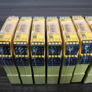Relais de sécurité Pi Lz 772138 S9 24VDC 3 N/O 1 N/C t et - Product Image 6