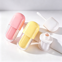 Tube de brillant à lèvres vide en forme de capsule, corps transparent, applicateur Doe Foot, 5 ml, emballage cosmétique, vente en gros, logo personnalisé