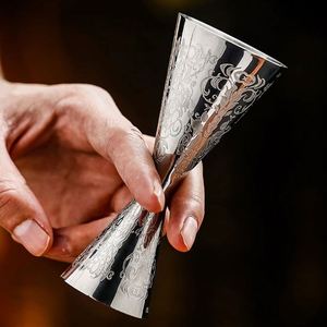 จิกเกอร์บาร์ค็อกเทลแบบสลักลาย ขนาด 1 ออนซ์/2 ออนซ์ ยี่ห้อ Mr.Slim ผลิตจากสแตนเลส 304 สำหรับบาร์เทนเดอร์ พร้อมขีดบอกปริมาตร - Product Image 2