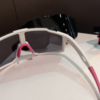 Cyclisme Ski Coupe-Vent Coloré Extérieur Lunettes UV400 Wrap Surround Sport Lunettes De Soleil Voyage Plage Casual Léger
