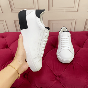 Nouvelles chaussures de sport décontractées Gabbna, style papa, à semelle plate, classiques, tendance et à motifs graffiti, contrastées noir et blanc. - Product Image 4