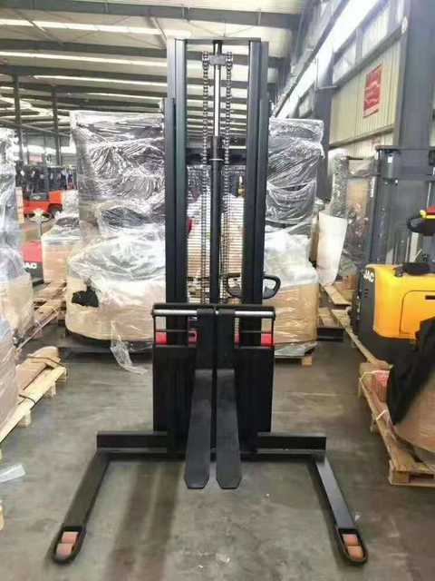 Hydraulic Forklifts HE-106