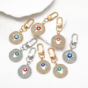 Portachiavi Vintage con Strass, Amuleto di Protezione Occhio di Allah e Mano di Hamsa in Cristallo per Chiavi, Borse e Zaini, Decorazione da Appendere - Product Image 1